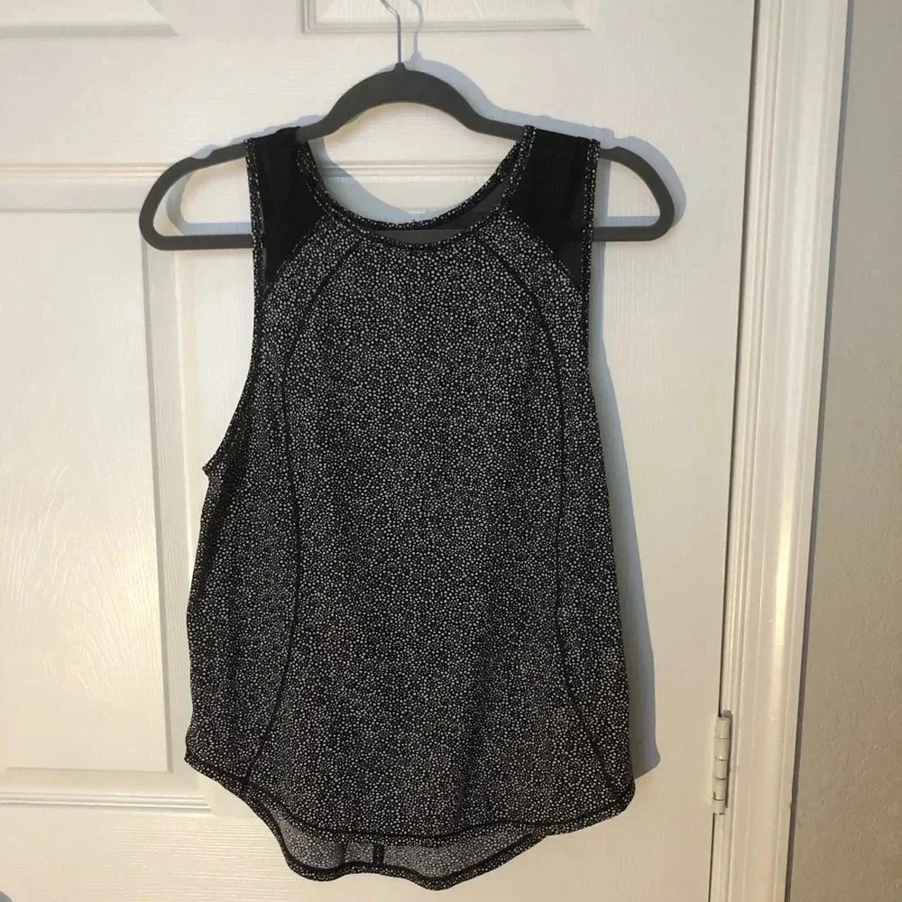 . Lululemon Sculpt Tank in Freckled Flower Size 4